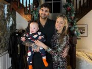 Laura Woods sembra sana e felice mentre festeggia il Natale con il fidanzato Adam Collard e il loro bambino Leo, 11 mesi, dopo aver suscitato preoccupazione quando è crollata in diretta