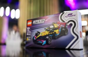 Trofei in mattoncini, una Cadillac rosa a grandezza naturale e la sponsorizzazione di una squadra: perché Lego punta tutto sulla F1