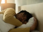 La scarsa qualità del sonno accelera l’invecchiamento cerebrale