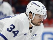 La stella dei Maple Leafs Auston Matthews (parte inferiore del corpo) considerata quotidiana