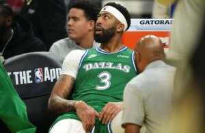 Mavericks F Anthony Davis (inguine) esce dalla partita contro Warriors