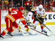 Le fiamme portano la calda forma casalinga nel matchup con i Flyers