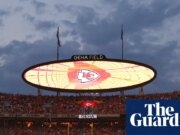 I capi della NFL lasceranno Arrowhead e si trasferiranno oltre il confine tra Kansas e Missouri