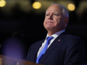 Gli agenti federali invadono la città degli Stati Uniti per un presunto piano di frode legato agli immigrati