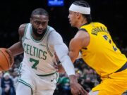 La serie di 30 punti di Jaylen Brown continua, i Celtics superano i Pacers