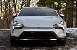 La Polestar 4 osa essere diversa, ma non abbastanza