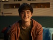 “Mia figlia si è accettata”: i fan di Stranger Issues ringraziano Noah Schnapp dopo la potente scena del popping out