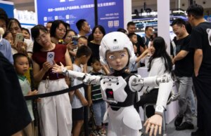 Bozza di regole cinesi sull’intelligenza artificiale che delineano i “valori socialisti fondamentali” per i simulatori di personalità umana basati sull’intelligenza artificiale