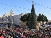 Il Natale ritorna nelle città della Terra Santa mentre la popolazione cristiana di Betlemme diminuisce, Nazareth rimane forte