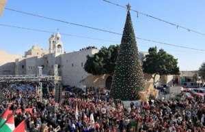Il Natale ritorna nelle città della Terra Santa mentre la popolazione cristiana di Betlemme diminuisce, Nazareth rimane forte