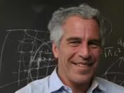 Uniformi scolastiche, binocoli e altro: gli acquisti Amazon di Jeffrey Epstein rivelati nei file del Dipartimento di Giustizia