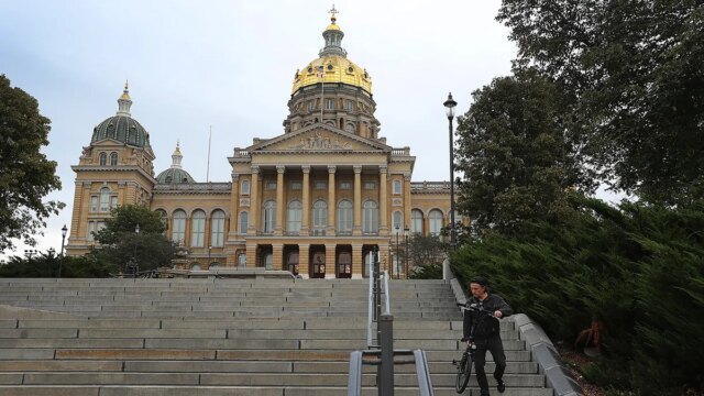 iowa-state-capitol-ahead-of-special-election.jpg