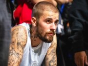 Justin Bieber afferma che la fede in Gesù lo ha guarito dopo che l’industria musicale “non ha sempre protetto la mia anima”