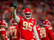 Il compagno di squadra di Travis Kelce nei Chiefs lancia un appello emotivo affinché la stella giochi un altro anno