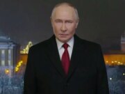 Putin promette la vittoria in Ucraina nel discorso di Capodanno nel mezzo dei colloqui di tempo sostenuti da Trump