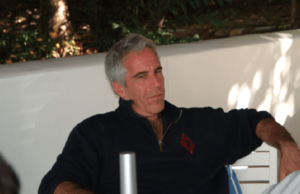 cube il Dipartimento di Giustizia "oltre un milione di documenti in più" trovato potenzialmente correlato a Epstein