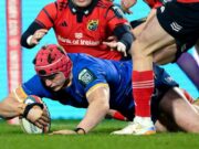 Il Leinster resiste per l’esuberante vittoria del derby irlandese a Munster mentre l’arbitro viene fischiato