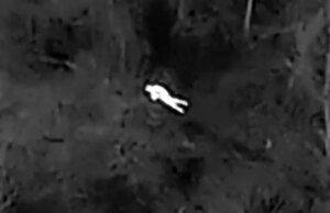 Anziano scomparso trovato in un bosco dal freddo pungente dopo che la polizia ha schierato un drone per immagini termiche