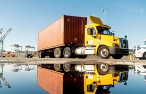 I camionisti migranti fanno causa al DMV della California per l’annullamento delle patenti di guida commerciali