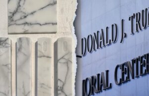 Trump rivela potenziali braccioli in marmo del Kennedy Heart “diversi da qualsiasi cosa mai fatta o vista prima”