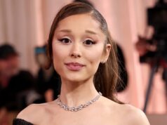 Golden Globes 2026 dal vivo: guarda tutti i look dal tappeto rosso mentre Nikki Glazer sale sul palco