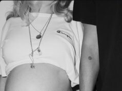 Paloma Religion incinta condivide uno scatto di crescita prima di lanciarsi nella tendenza di Web con un ritorno ai suoi giorni di festa come ballerina