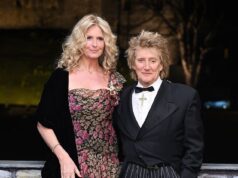 Rod Stewart, 81 anni, e sua moglie Penny Lancaster, 54 anni, hanno messo in scena uno spettacolo adorato mentre partecipano alla première di Discovering Concord: A King’s Imaginative and prescient