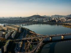 I titoli automobilistici sudcoreani crollano dopo che Trump ha aumentato le tariffe a causa del ritardo nell’approvazione dell’accordo commerciale