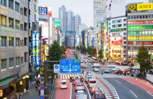 I mercati dell’Asia-Pacifico si avviano verso un’apertura moderata mentre le tensioni tra Trump e l’UE tengono nervosi gli investitori