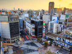 I mercati dell’Asia-Pacifico hanno scambi contrastanti con l’oro che ha raggiunto il nuovo file di 5.000 dollari