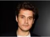 Lo spettacolo di John Mayer a Mumbai è stato rinviato e avrà luogo in QUESTO mese