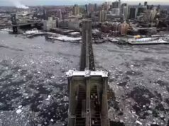 Ragazzo di New York cammina per chilometri in cerca di aiuto: un bambino di 6 anni sopravvive alla tragedia del ghiaccio; padre, amico muore