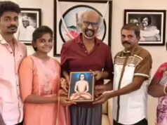Rajinikanth regala una catena d’oro a un fan di Madurai vendendo parottas a Rs 5