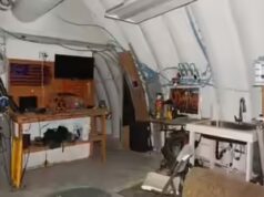 La casa dell’attivista del MAGA ha fatto irruzione in California; le autorità trovano un tunnel di 100 piedi, un bunker segreto e altro ancora