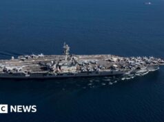 Trump avverte l’Iran che “il tempo stringe” mentre le forze armate statunitensi si rafforzano nel Golfo