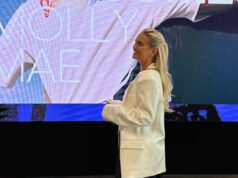 Molly-Mae Hague cube che “non sembra reale” mentre fa un grande annuncio