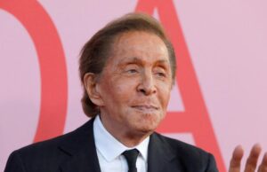 È morto a Roma all’età di 93 anni Valentino Garavani, stilista del jet set