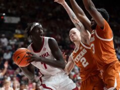 Il Texas si aggrappa a Notch Street ribaltato dal numero 13 dell’Alabama