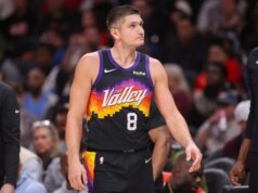 I Suns che si adattano alla vita senza Devin Booker, affrontano gli umili Nets