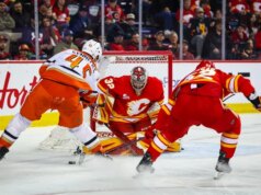 La prima tripletta di Beckett Sennecke estende la serie di vittorie consecutive dei Geese