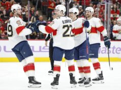 La partita a sorpresa di Tobias Bjornfot spinge i Panthers oltre i Blackhawks