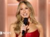 Le migliori battute di Nikki Glaser ai Golden Globes
