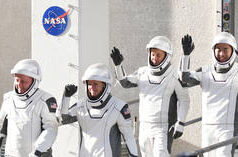 L’equipaggio della ISS atterra dopo un’evacuazione medica misteriosa