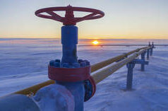 L’UE si muove per tagliare il gasoline russo: chi ne pagherà il prezzo?