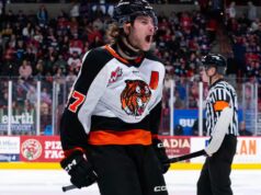 Un autre tour du chapeau pour Bryce Pickford, qui franchit le plateau des 40 buts