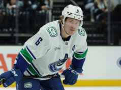 Boeser dei Canucks nel protocollo di commozione cerebrale dopo il colpo di Rust dei Penguins