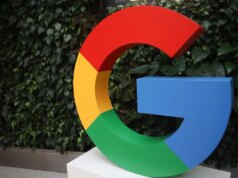 Google paga 68 milioni di dollari per risolvere le accuse di spionaggio degli utenti da parte del suo assistente vocale