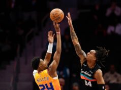 Gli Hornets in ascesa battono gli Spurs, portando la serie di vittorie consecutive a sei partite