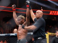 L’arbitro “si è fatto saltare il legamento crociato anteriore” durante UFC 324 mentre arbitrava un incontro preliminare