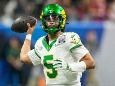 Il quarterback dell’Oregon Dante Moore tornerà ai Geese invece di dichiararsi per il draft NFL